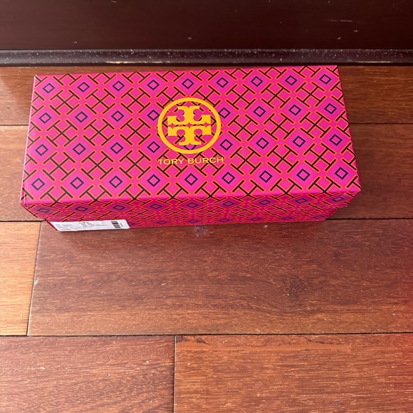 tory burch box new - Picture 1 of 8